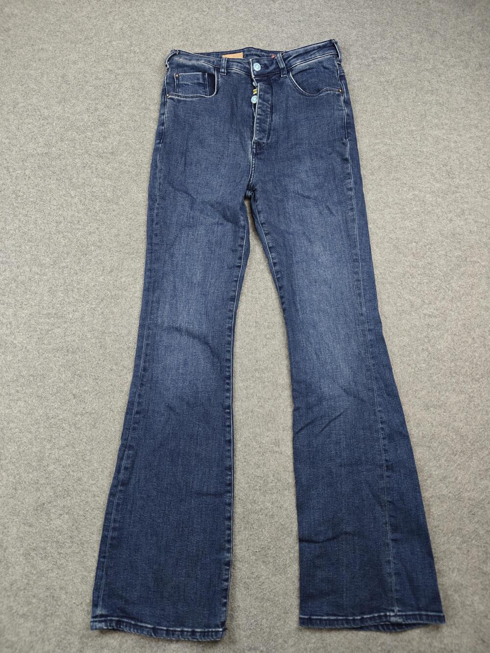 Pilcro Flared Jeans Womens 30 Tall Blue Medium Wash High Rise 32 Inseam Stretch
